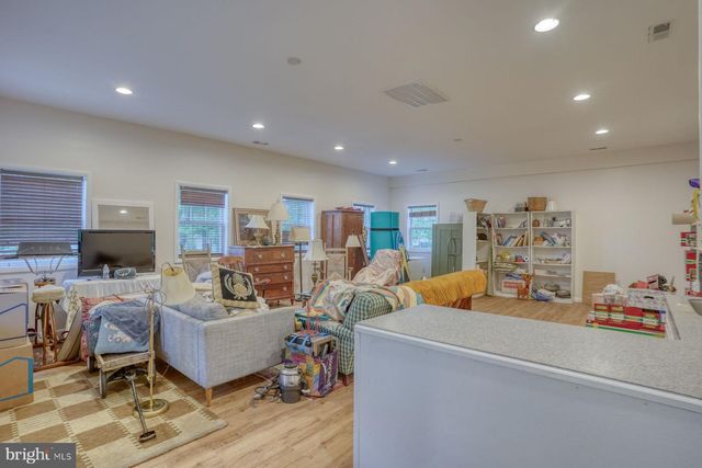 15 PINEWATER DR, Harbeson, DE 19951