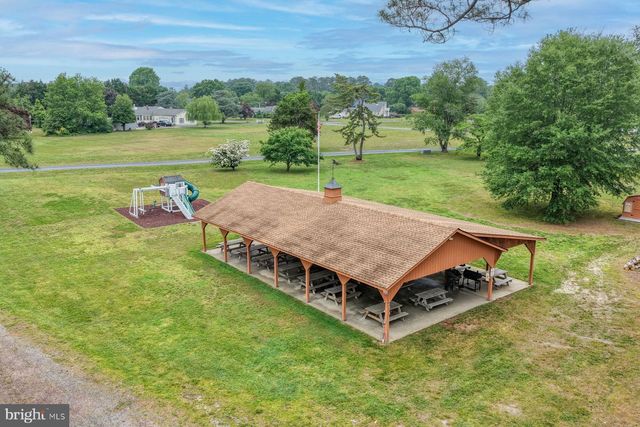 15 PINEWATER DR, Harbeson, DE 19951