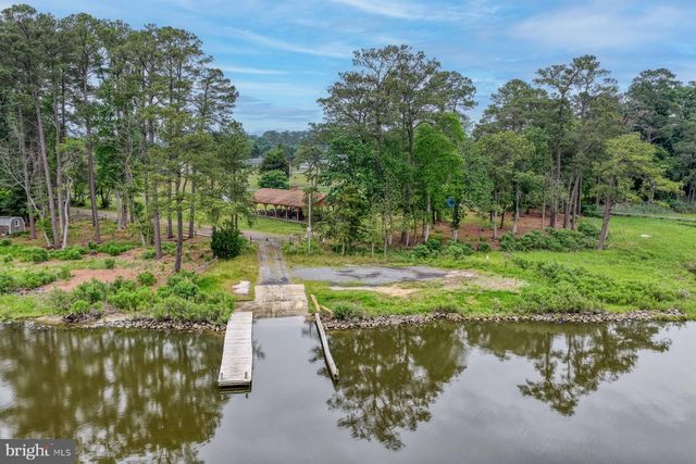 15 PINEWATER DR, Harbeson, DE 19951