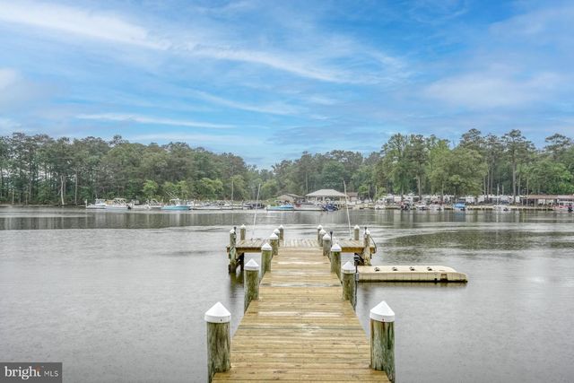 15 PINEWATER DR, Harbeson, DE 19951