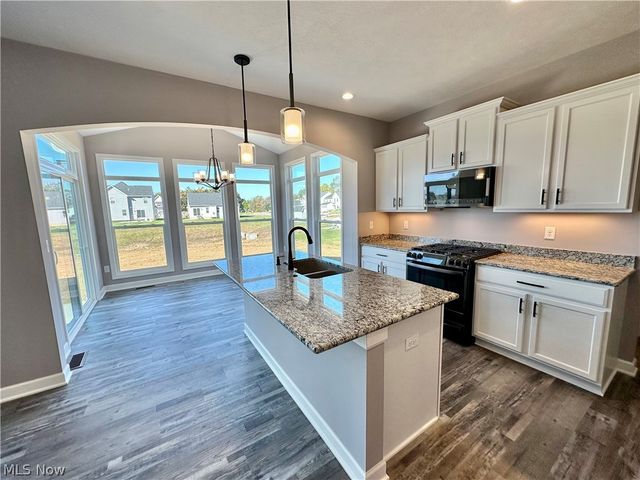 3459 Wicker Street NE, Canton, OH 44721