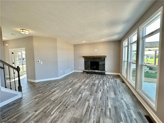 3459 Wicker Street NE, Canton, OH 44721
