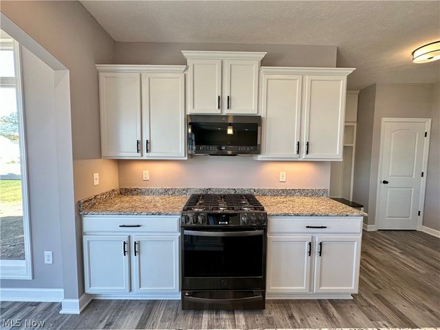 3459 Wicker Street NE, Canton, OH 44721