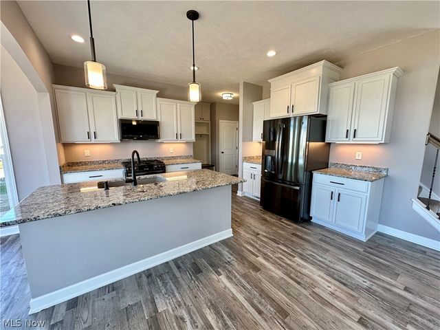 3459 Wicker Street NE, Canton, OH 44721