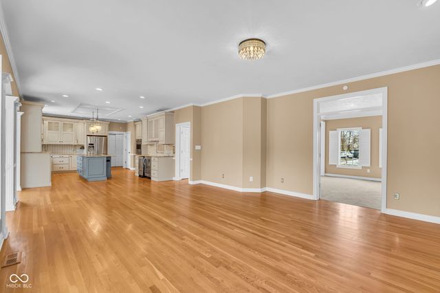 5274 Chickasaw Court, Carmel, IN 46033