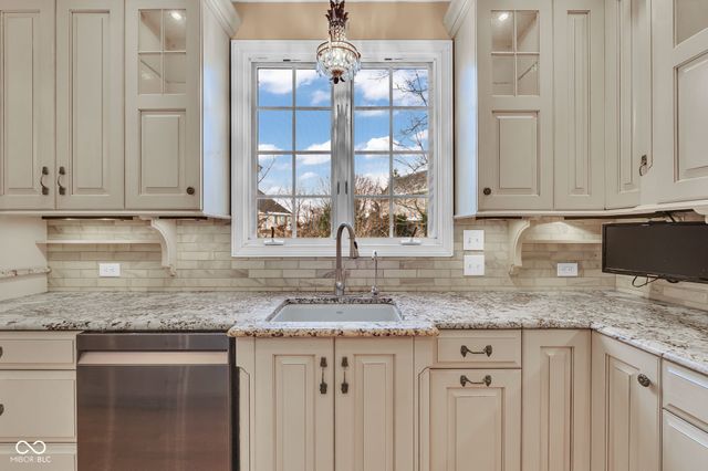 5274 Chickasaw Court, Carmel, IN 46033