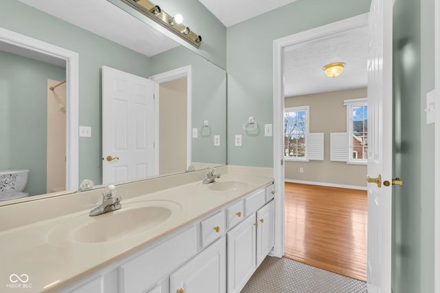 5274 Chickasaw Court, Carmel, IN 46033