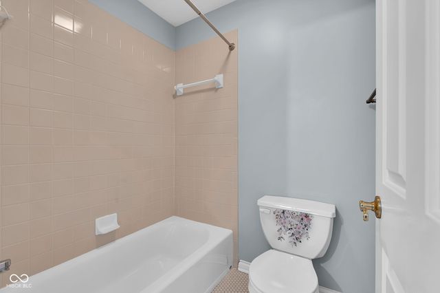 5274 Chickasaw Court, Carmel, IN 46033