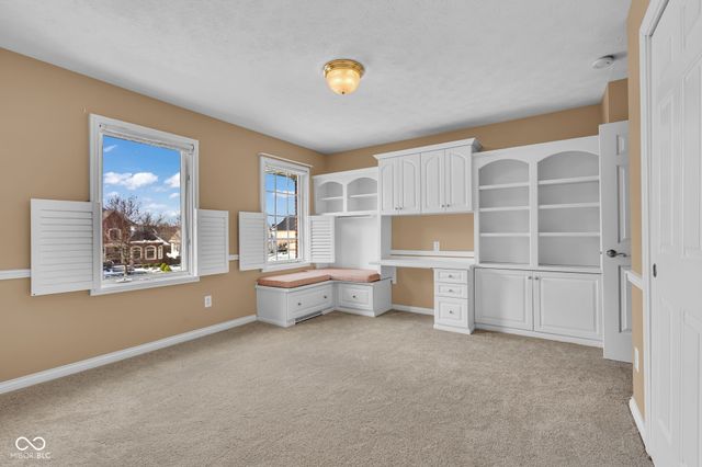 5274 Chickasaw Court, Carmel, IN 46033