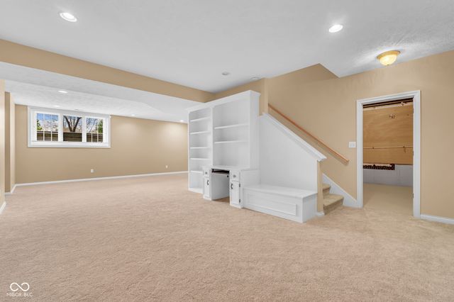 5274 Chickasaw Court, Carmel, IN 46033