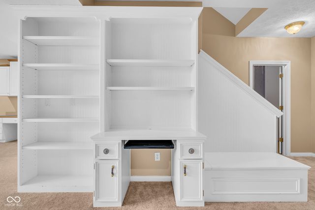 5274 Chickasaw Court, Carmel, IN 46033