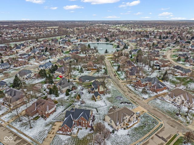 5274 Chickasaw Court, Carmel, IN 46033