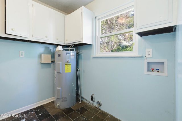 317 Tower Drive, Jacksonville, NC 28546