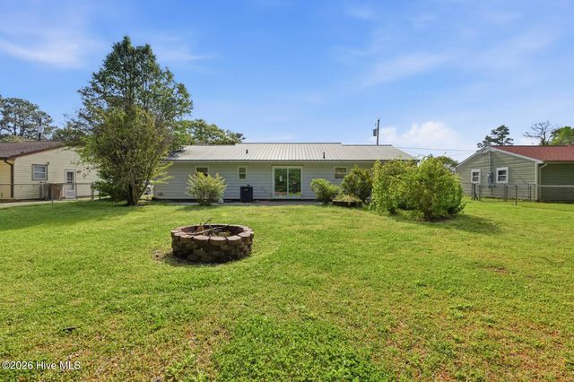 317 Tower Drive, Jacksonville, NC 28546