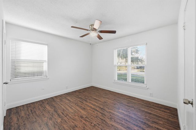 1005 Highland Drive, Grand Prairie, TX 75051