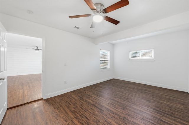 1005 Highland Drive, Grand Prairie, TX 75051