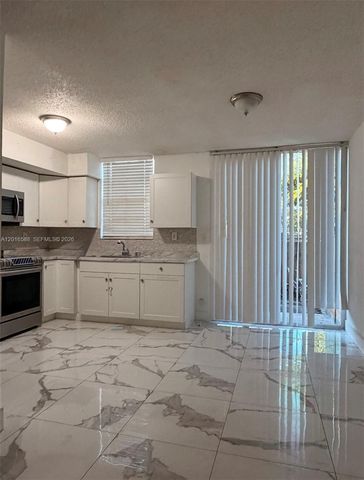 6170 SW 68th St 21, South Miami, FL 33143
