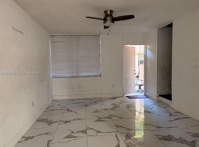 6170 SW 68th St 21, South Miami, FL 33143