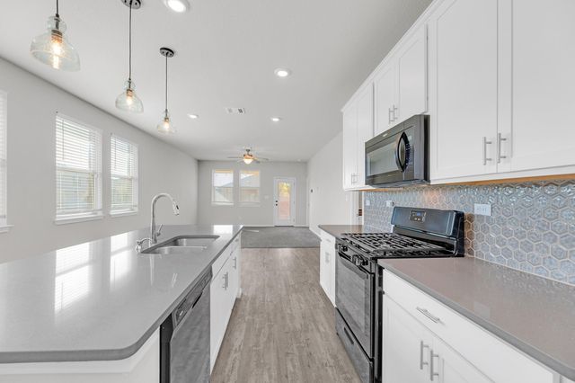 101 Mountain Valley ST, Georgetown, TX 78628