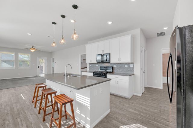 101 Mountain Valley ST, Georgetown, TX 78628