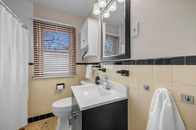 7027 Newton Avenue S, Richfield, MN 55423