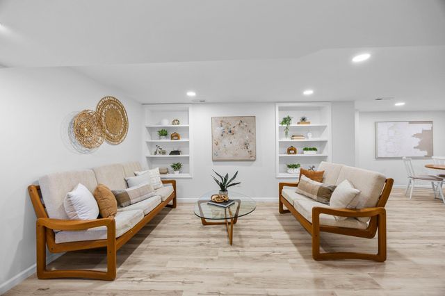 7027 Newton Avenue S, Richfield, MN 55423