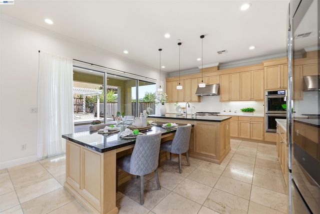 103 Camelia Ct, San Ramon, CA 94582