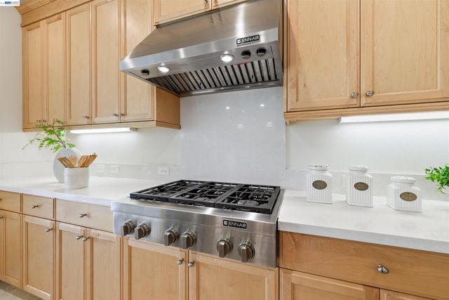 103 Camelia Ct, San Ramon, CA 94582