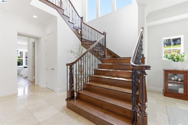 103 Camelia Ct, San Ramon, CA 94582