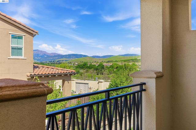 103 Camelia Ct, San Ramon, CA 94582