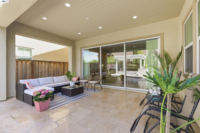 103 Camelia Ct, San Ramon, CA 94582