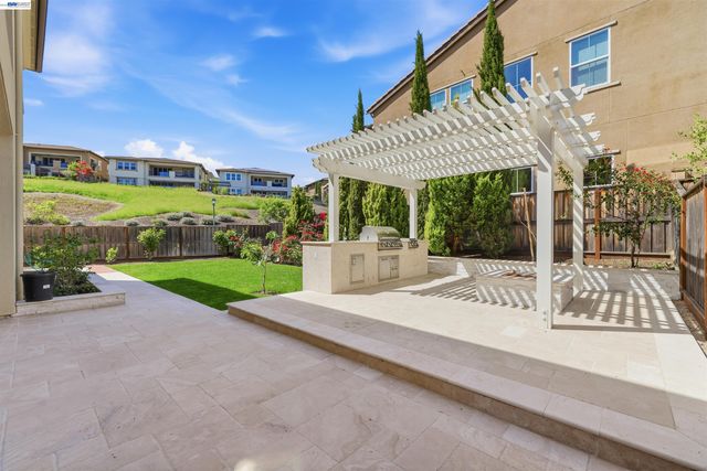 103 Camelia Ct, San Ramon, CA 94582