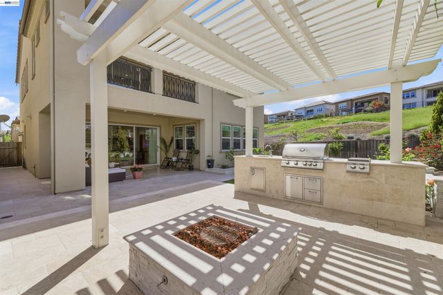 103 Camelia Ct, San Ramon, CA 94582