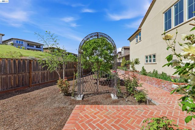 103 Camelia Ct, San Ramon, CA 94582