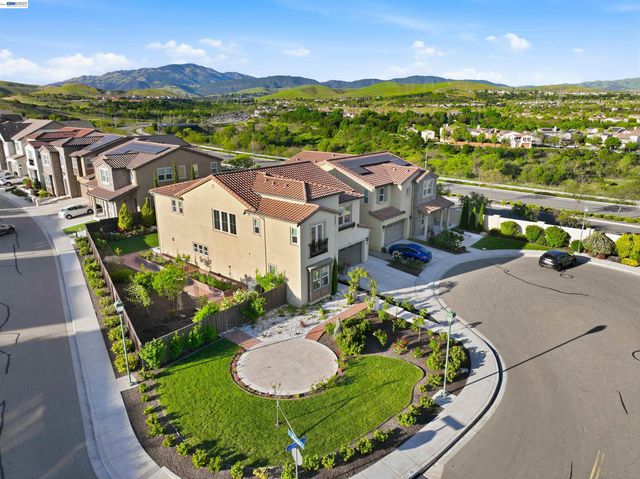 103 Camelia Ct, San Ramon, CA 94582