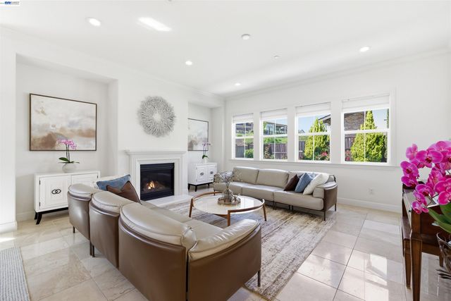 103 Camelia Ct, San Ramon, CA 94582