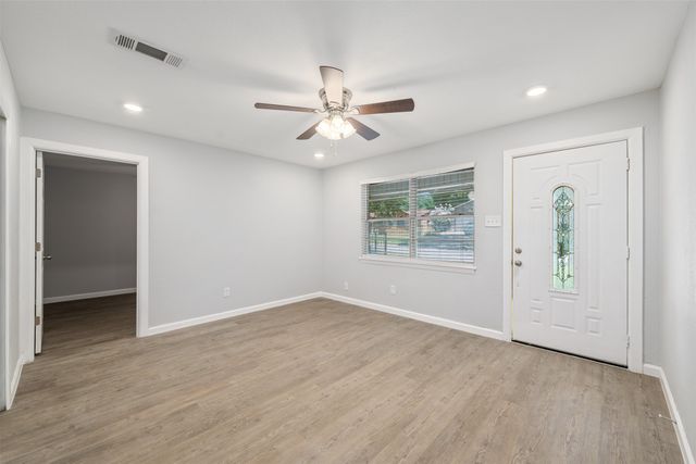 4712 Melinda Drive, Forest Hill, TX 76119