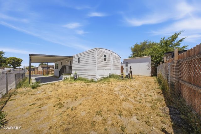 3300 W 15th Street Spc 86, Rosamond, CA 93560