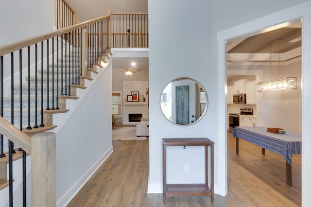 1116 Johnson St, Burns, TN 37029
