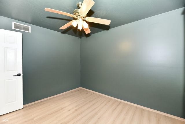 1600 Liberty Way, Hope, IN 47246