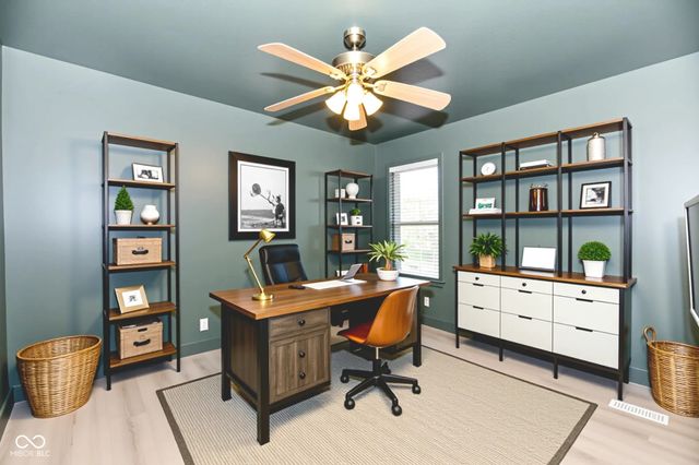 1600 Liberty Way, Hope, IN 47246