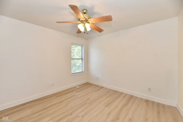 1600 Liberty Way, Hope, IN 47246