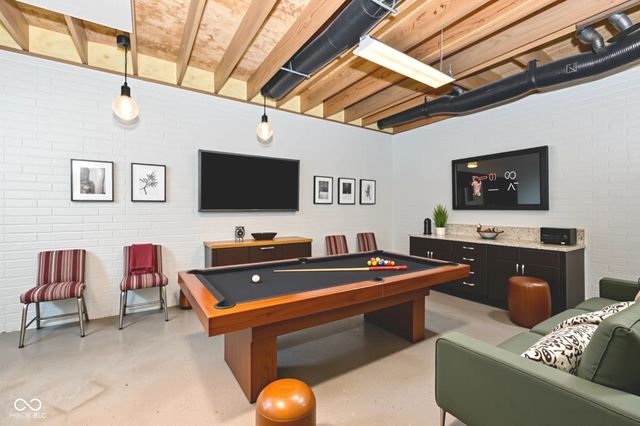 1600 Liberty Way, Hope, IN 47246