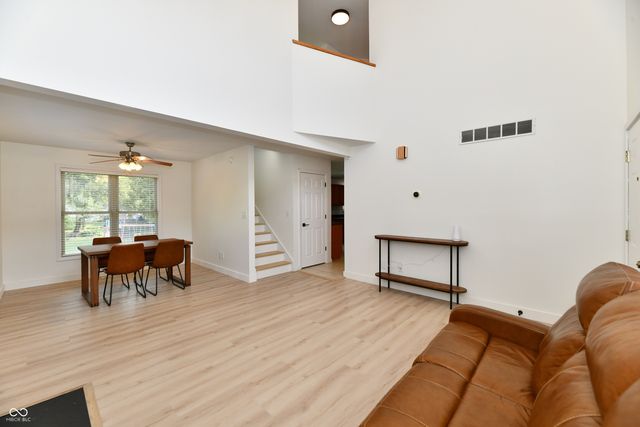 1600 Liberty Way, Hope, IN 47246