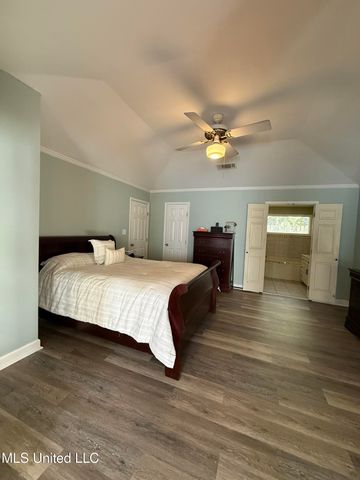 1202 Heidenheim Drive, Pascagoula, MS 39581