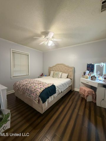 1202 Heidenheim Drive, Pascagoula, MS 39581