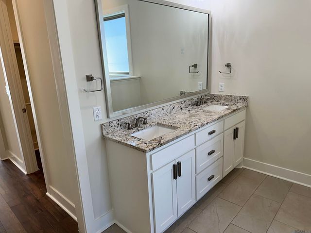 15530 Fieldside Ave, Baton Rouge, LA 70816