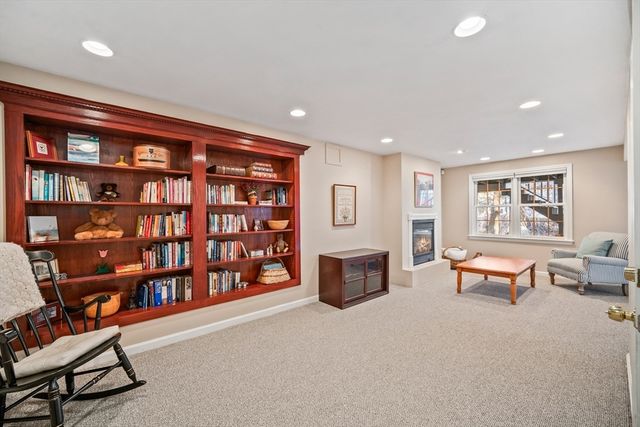 315 Dicenzo Blvd 315, Marlborough, MA 01752