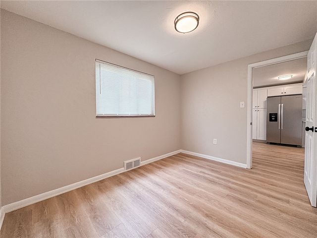 3806 Sarah St, Mckeesport, PA 15132