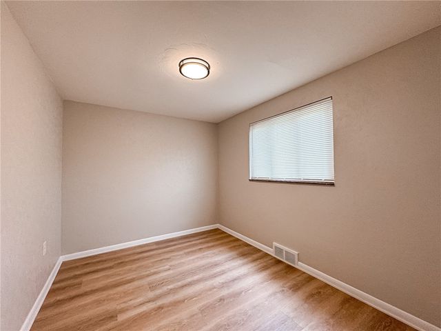 3806 Sarah St, Mckeesport, PA 15132